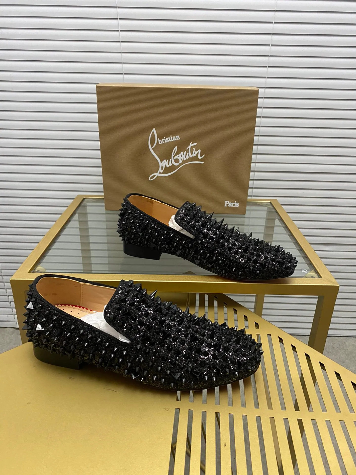 (Customized model) Ex-factory price is 540. christian louboutin (CL red sole shoes) counter series, casual sneakers for couples 📢 📢 📢 Exclusive hot style release 🎈🎈💪 Movable latex feet 👻 Finished outsole line [Proud] 😝Female 35-40# Male 38#-46, global supply😝 [Top version]: Original imported genuine leather upper, top original leather lining, original molded TPU outsole, original 1:1 detail processing, original shoe last,